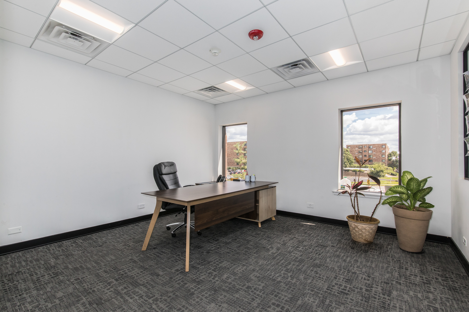 1080 Nerge Road, Elk Grove Village, IL 60007