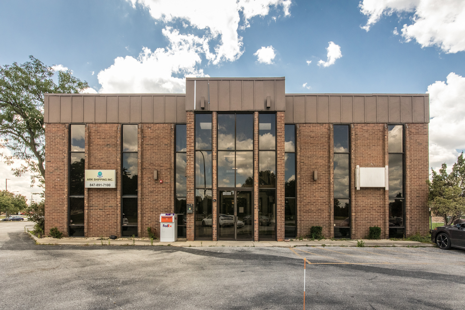 1080 Nerge Road, Elk Grove Village, IL 60007