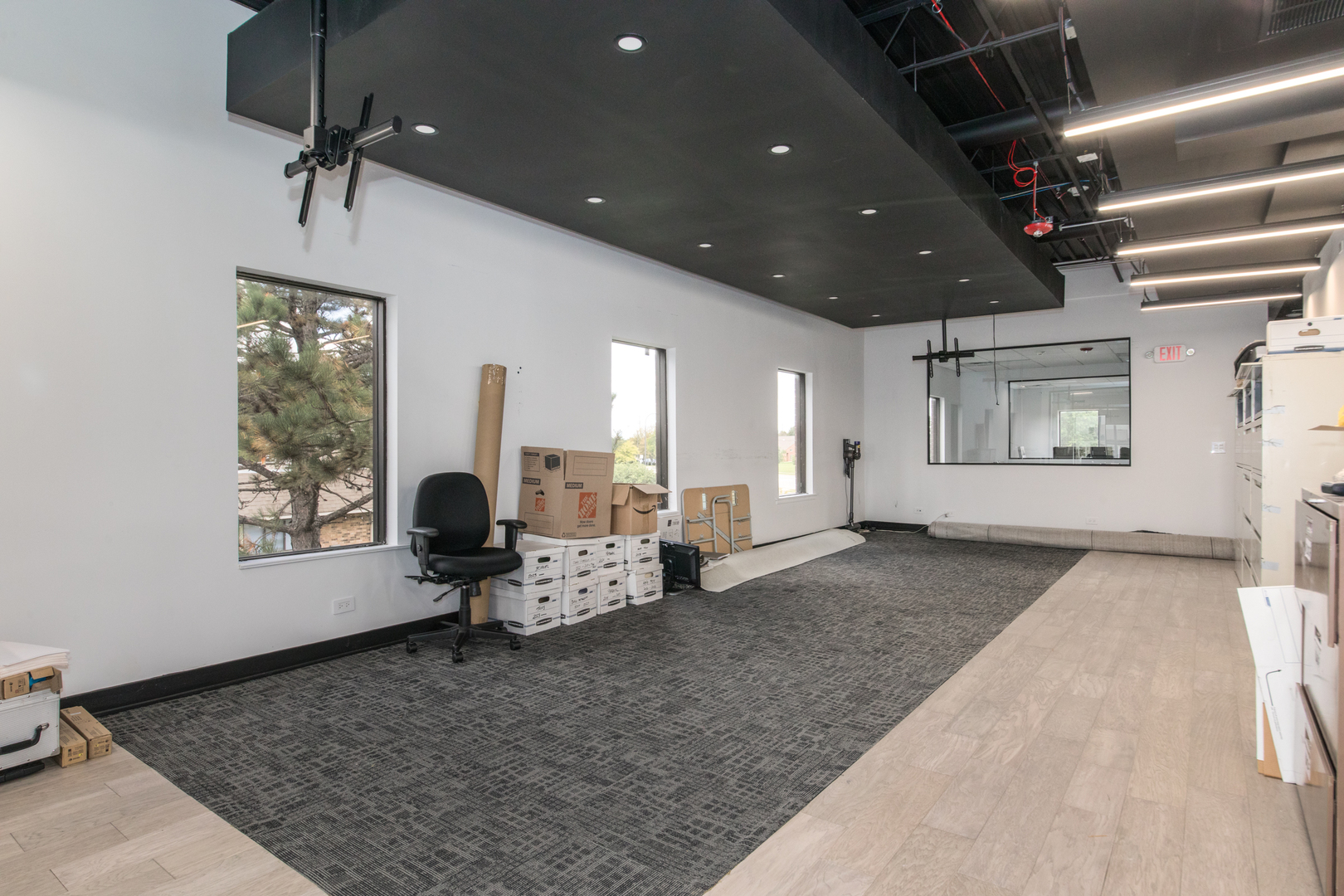 1080 Nerge Road, Elk Grove Village, IL 60007