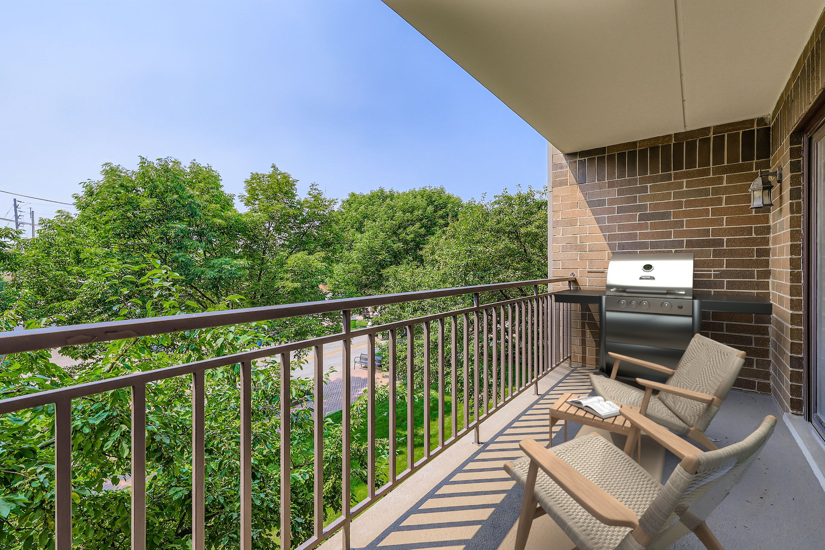 5 S Pine Street #302, Mount Prospect, IL 60056