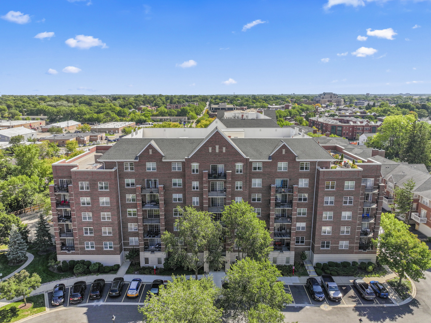 410 W Mahogany Court #609, Palatine, IL 60067