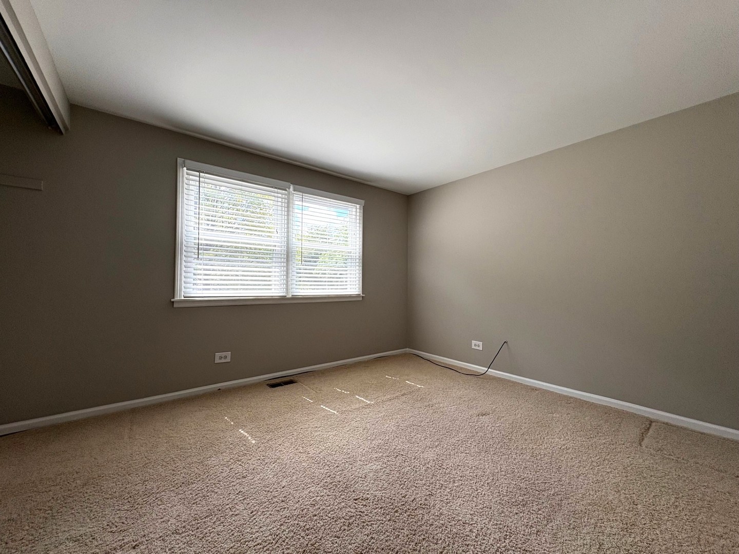 501 Ticonderoga Lane, Naperville, IL 60563