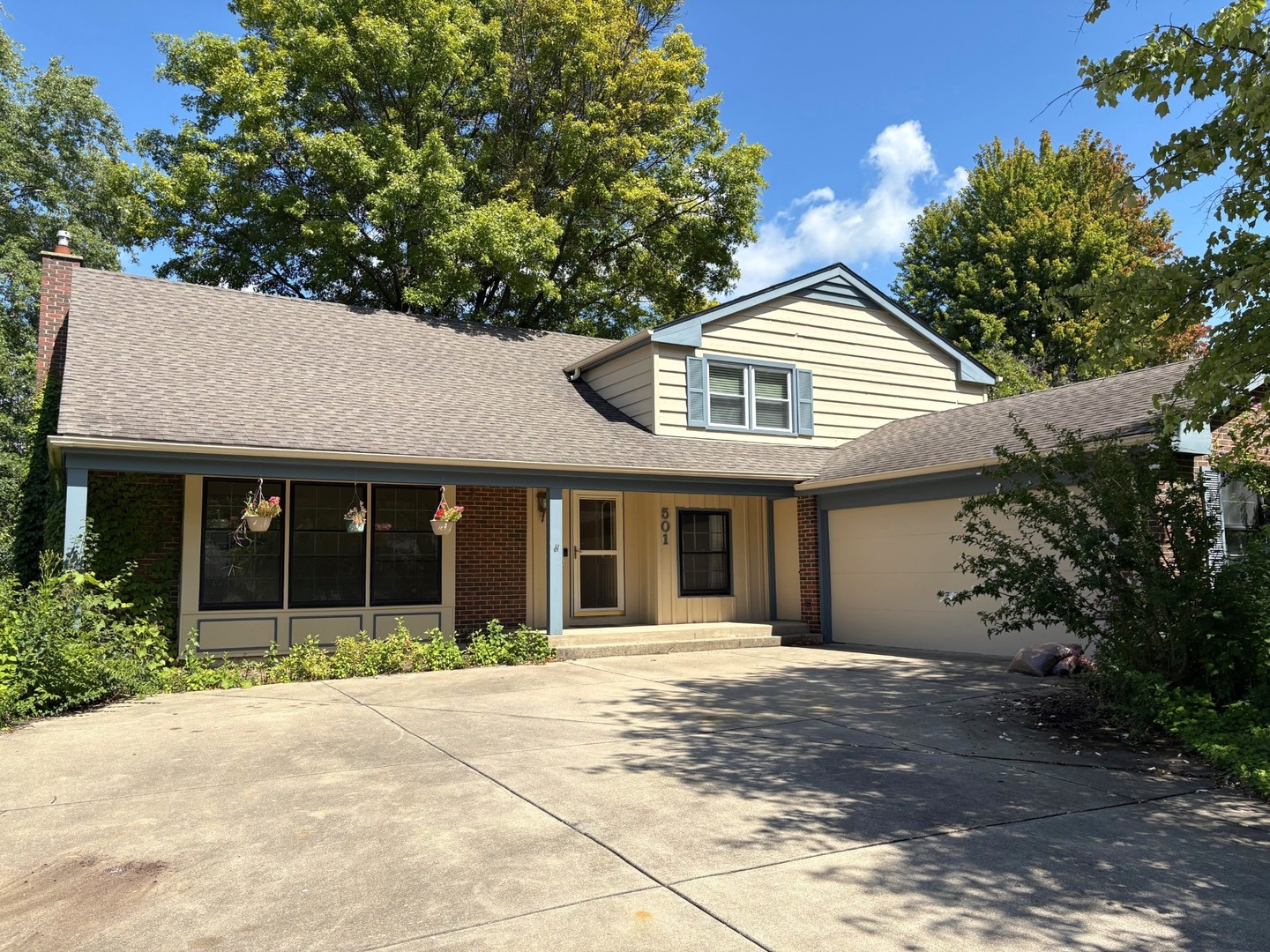 501 Ticonderoga Lane, Naperville, IL 60563