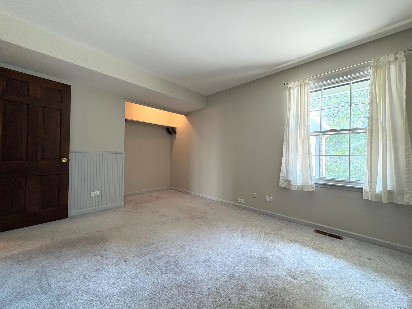 501 Ticonderoga Lane, Naperville, IL 60563