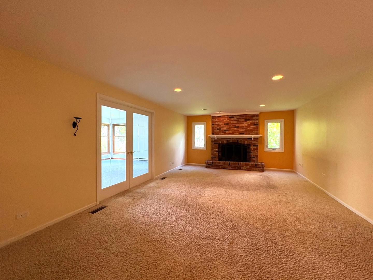 501 Ticonderoga Lane, Naperville, IL 60563