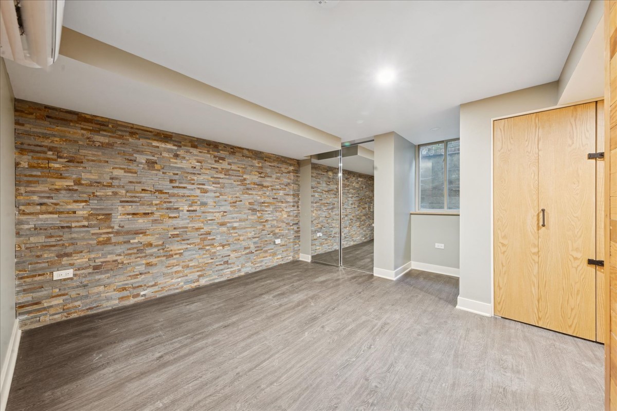 9123 S Leavitt Street, Chicago, IL 60643