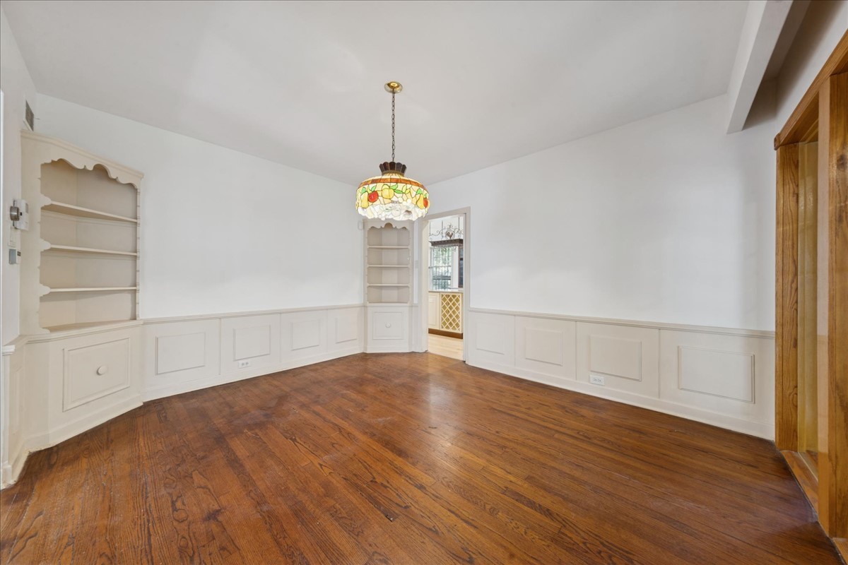 9123 S Leavitt Street, Chicago, IL 60643