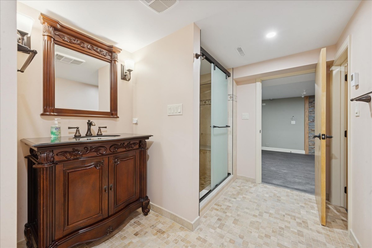9123 S Leavitt Street, Chicago, IL 60643