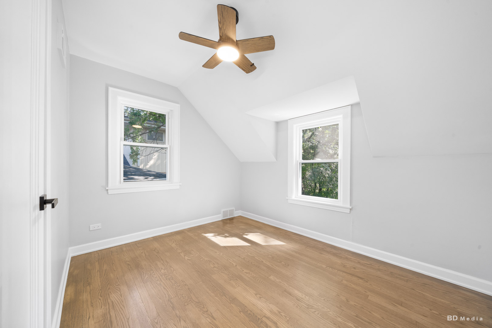 4927 Bryan Place, Downers Grove, IL 60515