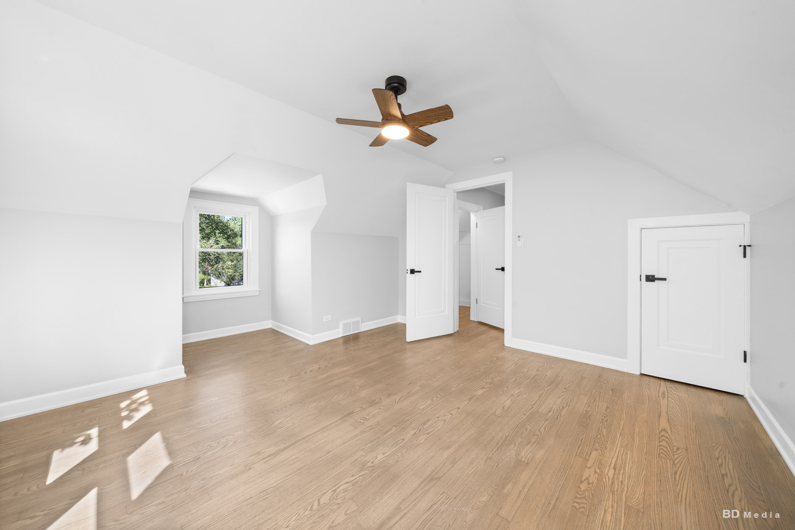 4927 Bryan Place, Downers Grove, IL 60515
