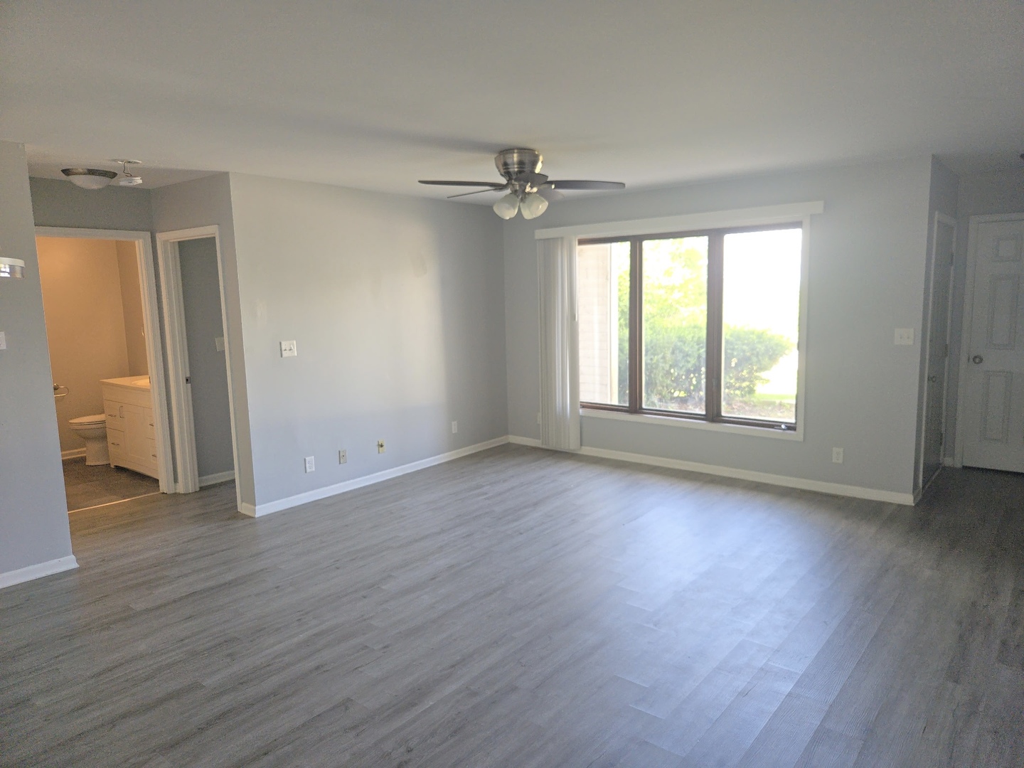 3149 E 24th Road #2, Marseilles, IL 61341