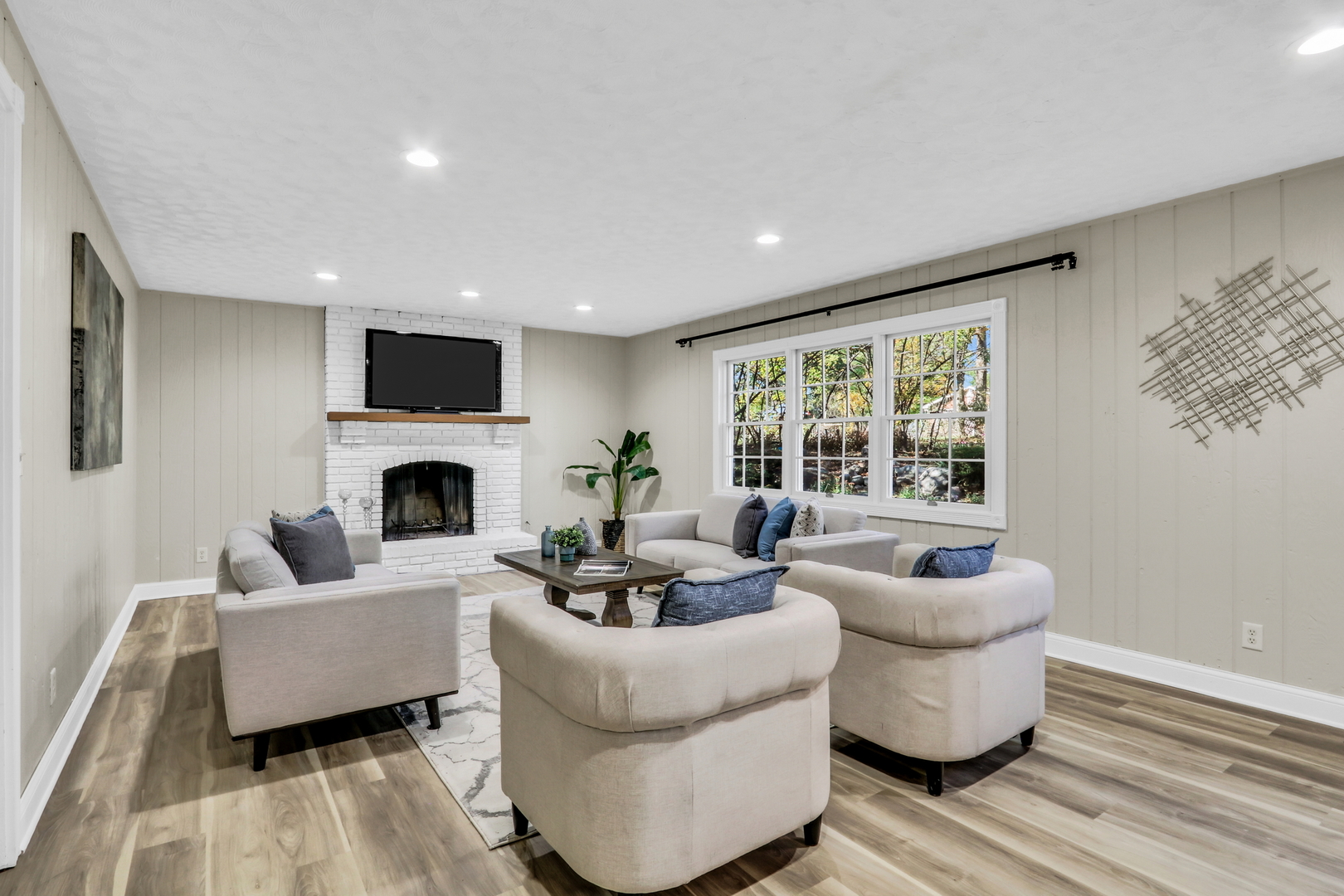 1506 Bull Creek Drive, Libertyville, IL 60048