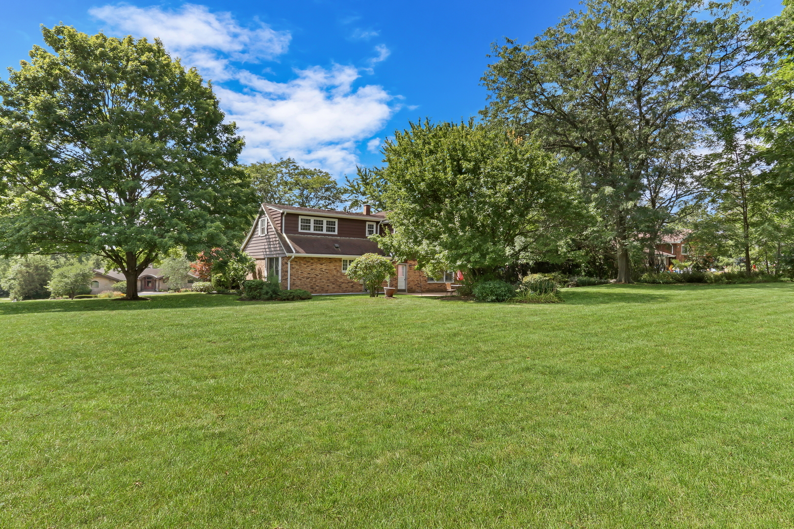 1506 Bull Creek Drive, Libertyville, IL 60048