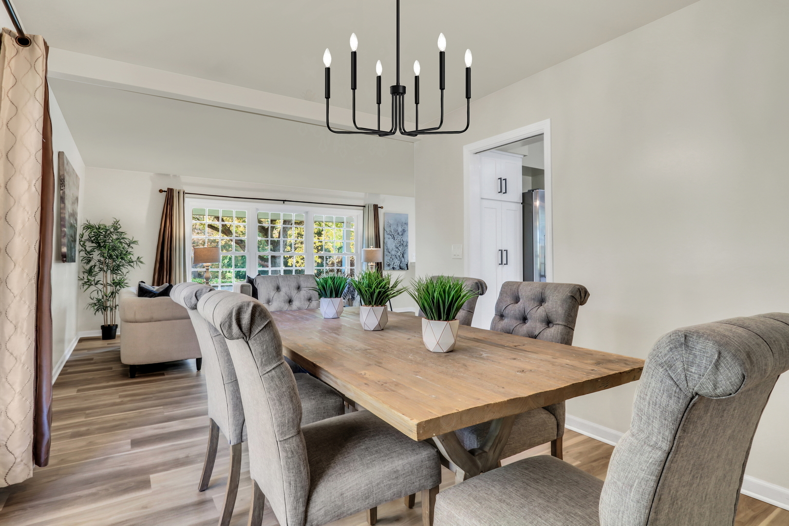 1506 Bull Creek Drive, Libertyville, IL 60048