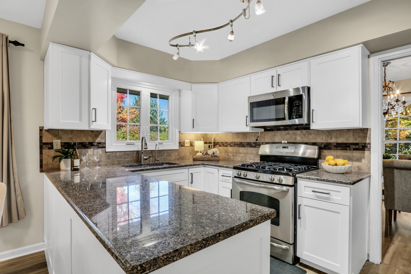 1506 Bull Creek Drive, Libertyville, IL 60048