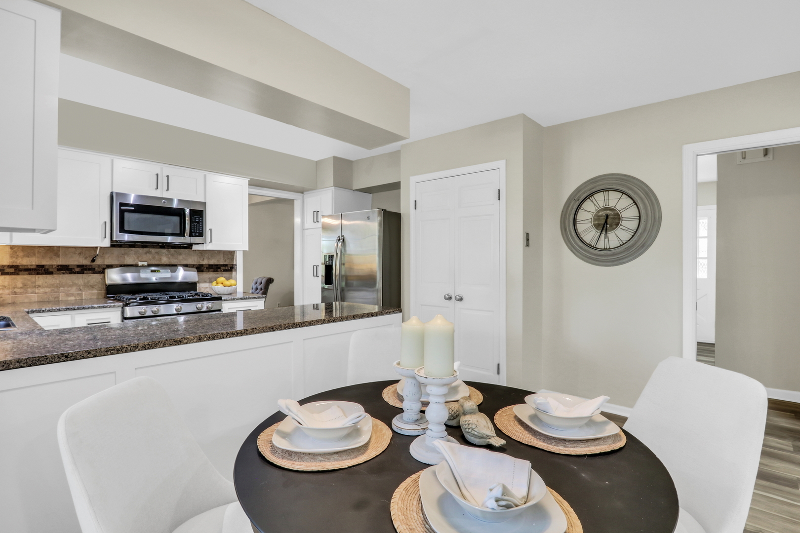 1506 Bull Creek Drive, Libertyville, IL 60048