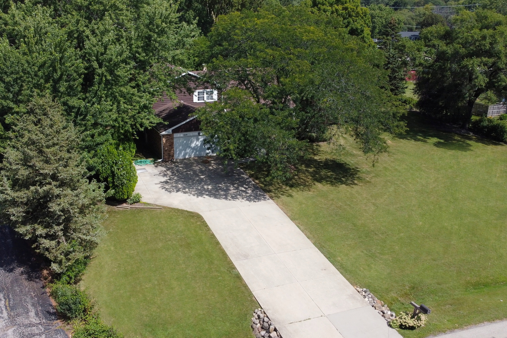 1506 Bull Creek Drive, Libertyville, IL 60048