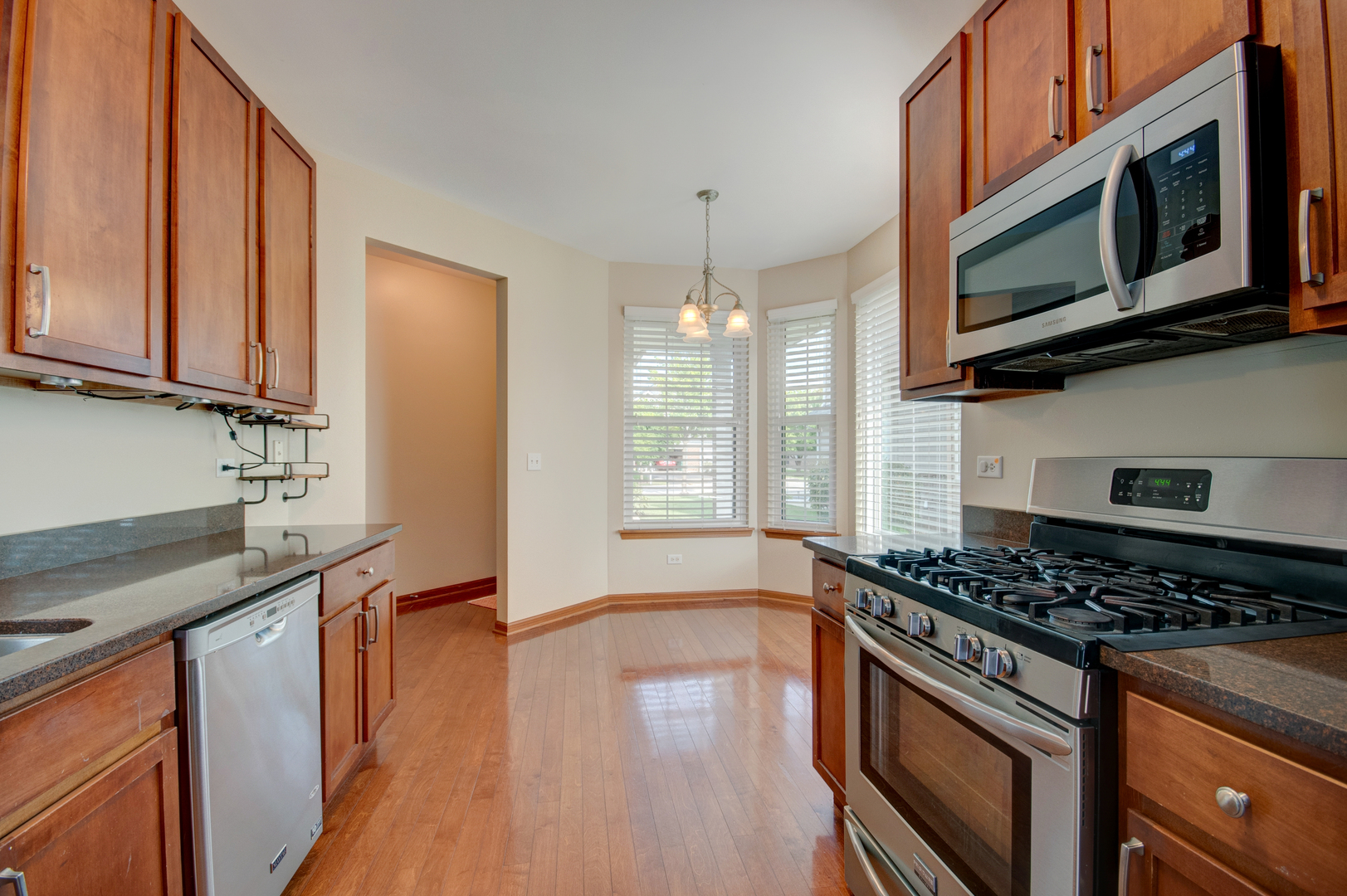 520 N Frieh Drive, Romeoville, IL 60446
