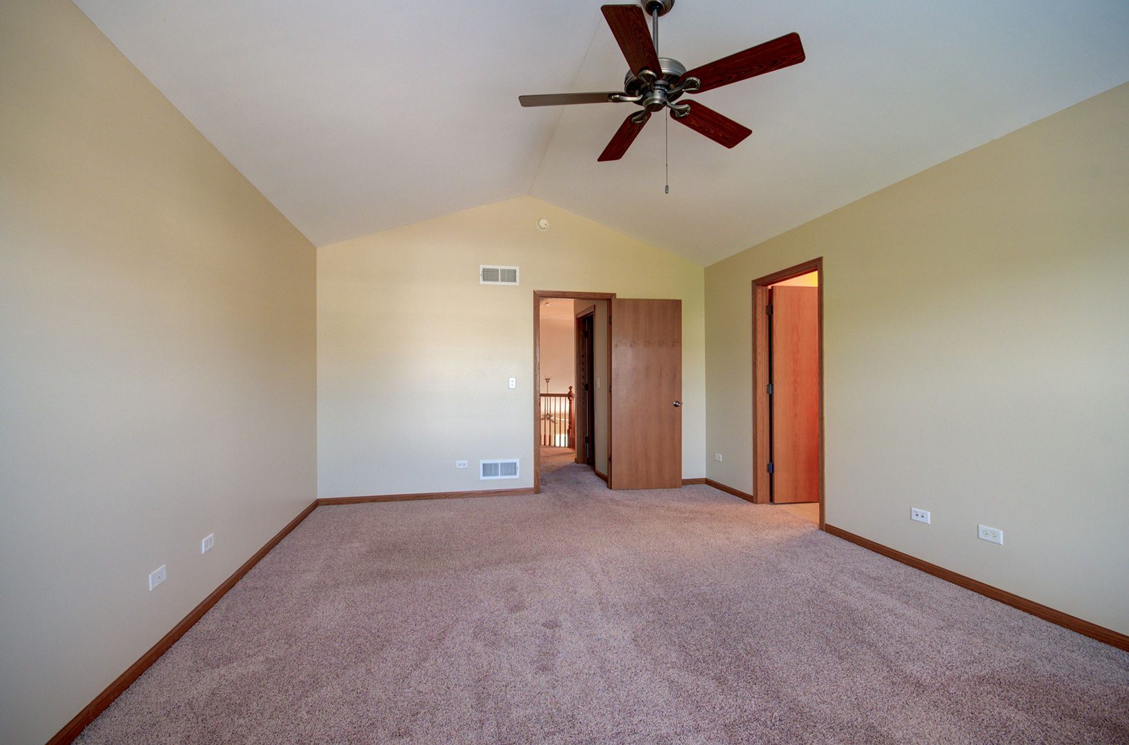 520 N Frieh Drive, Romeoville, IL 60446