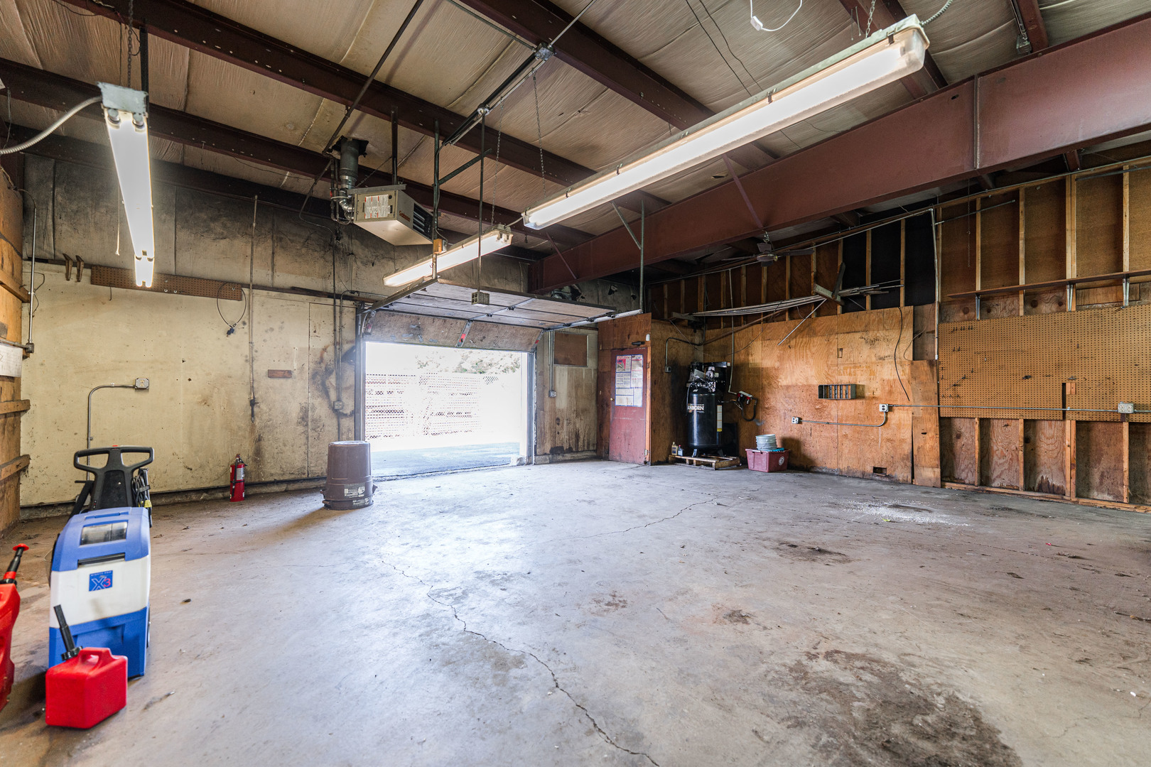560 S River Street, Batavia, IL 60510
