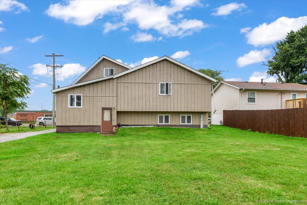 3412 Hopkins Street, Steger, IL 60475