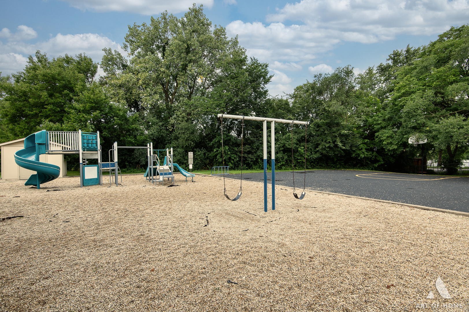 100 Willow Lane #119, Willow Springs, IL 60480