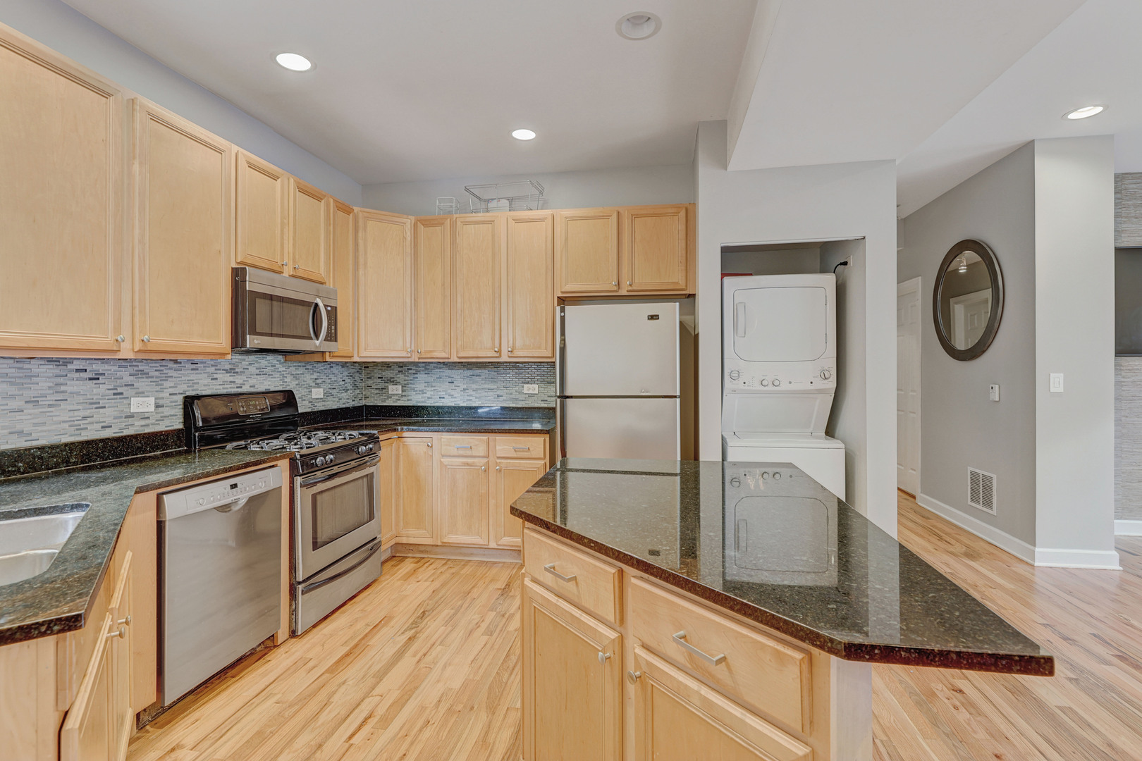 123 Callan Avenue #2N, Evanston, IL 60202