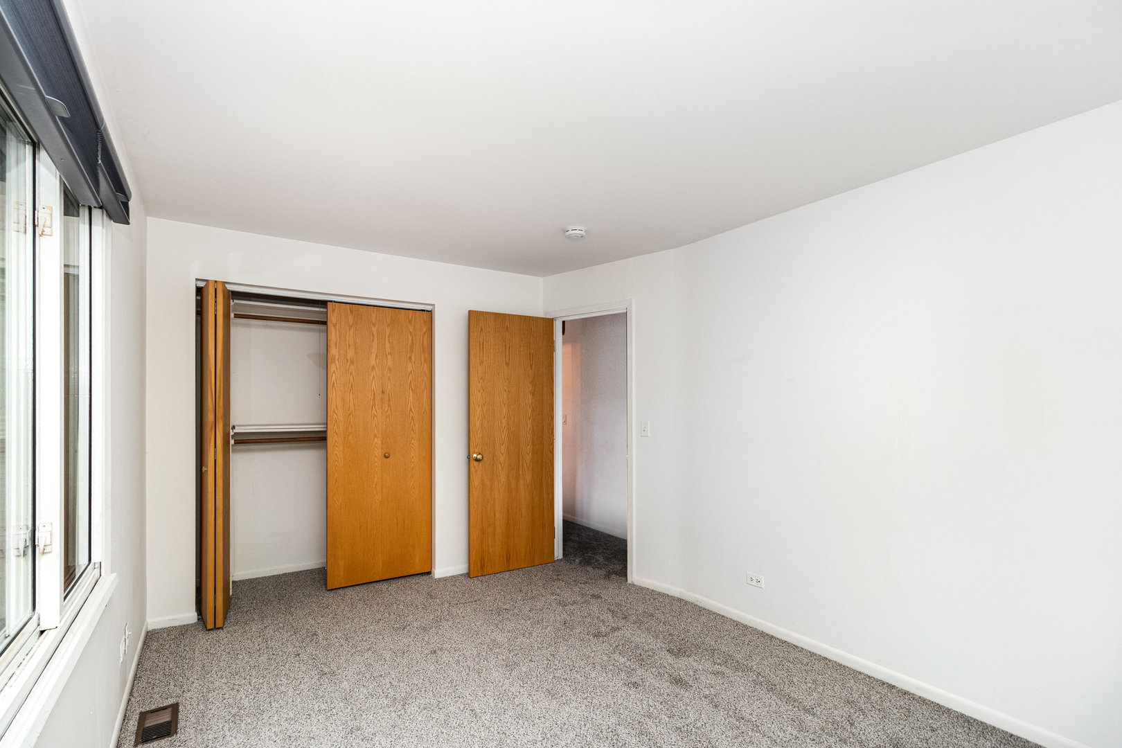 816 W Partridge Lane, Mount Prospect, IL 60056