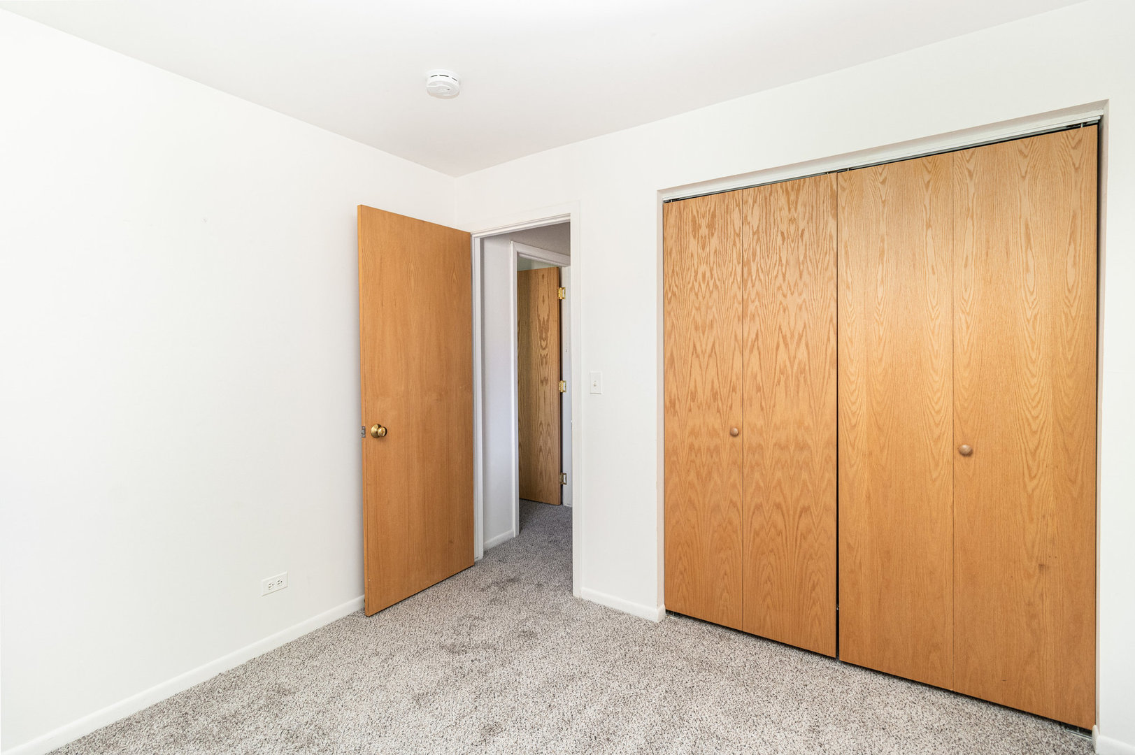 816 W Partridge Lane, Mount Prospect, IL 60056