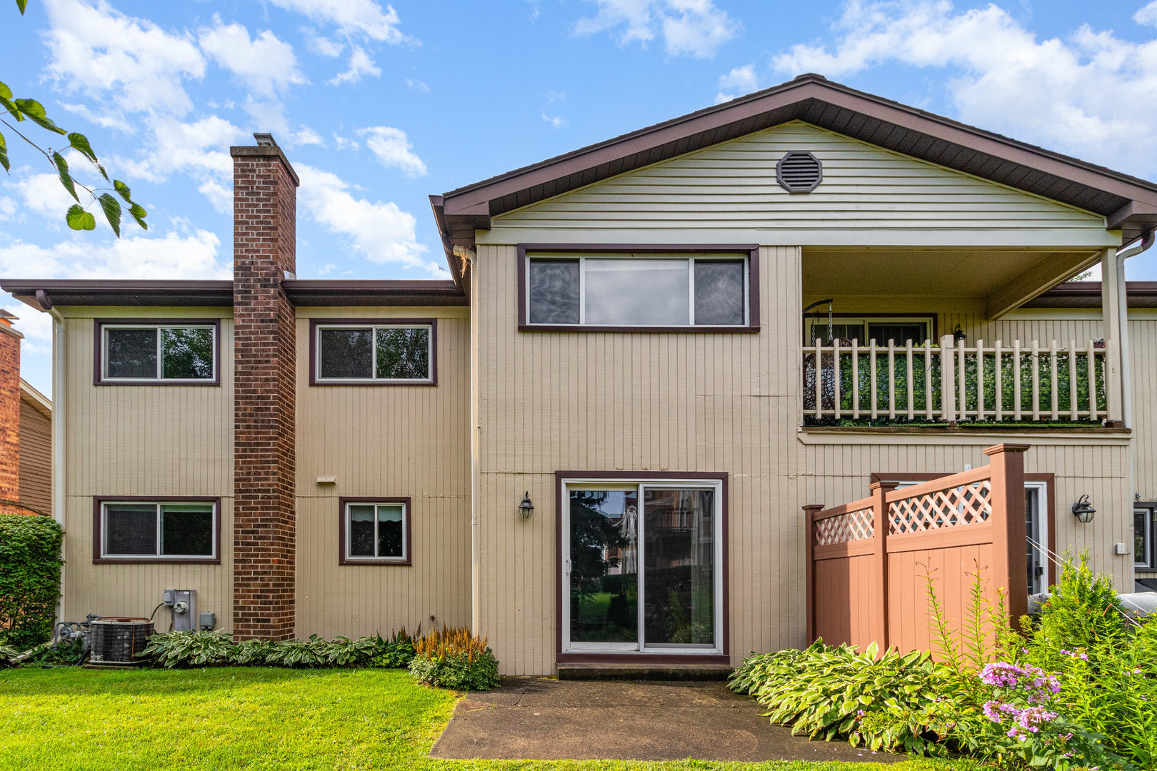 816 W Partridge Lane, Mount Prospect, IL 60056
