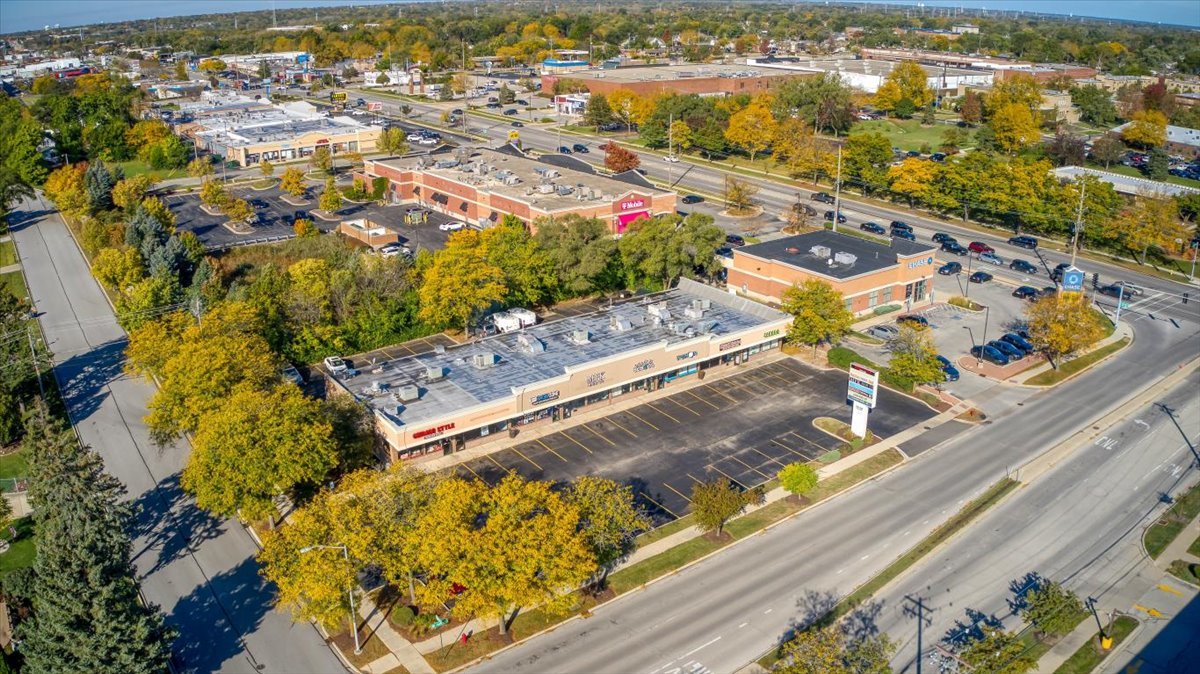 1234 S Highland Avenue, Lombard, IL 60148