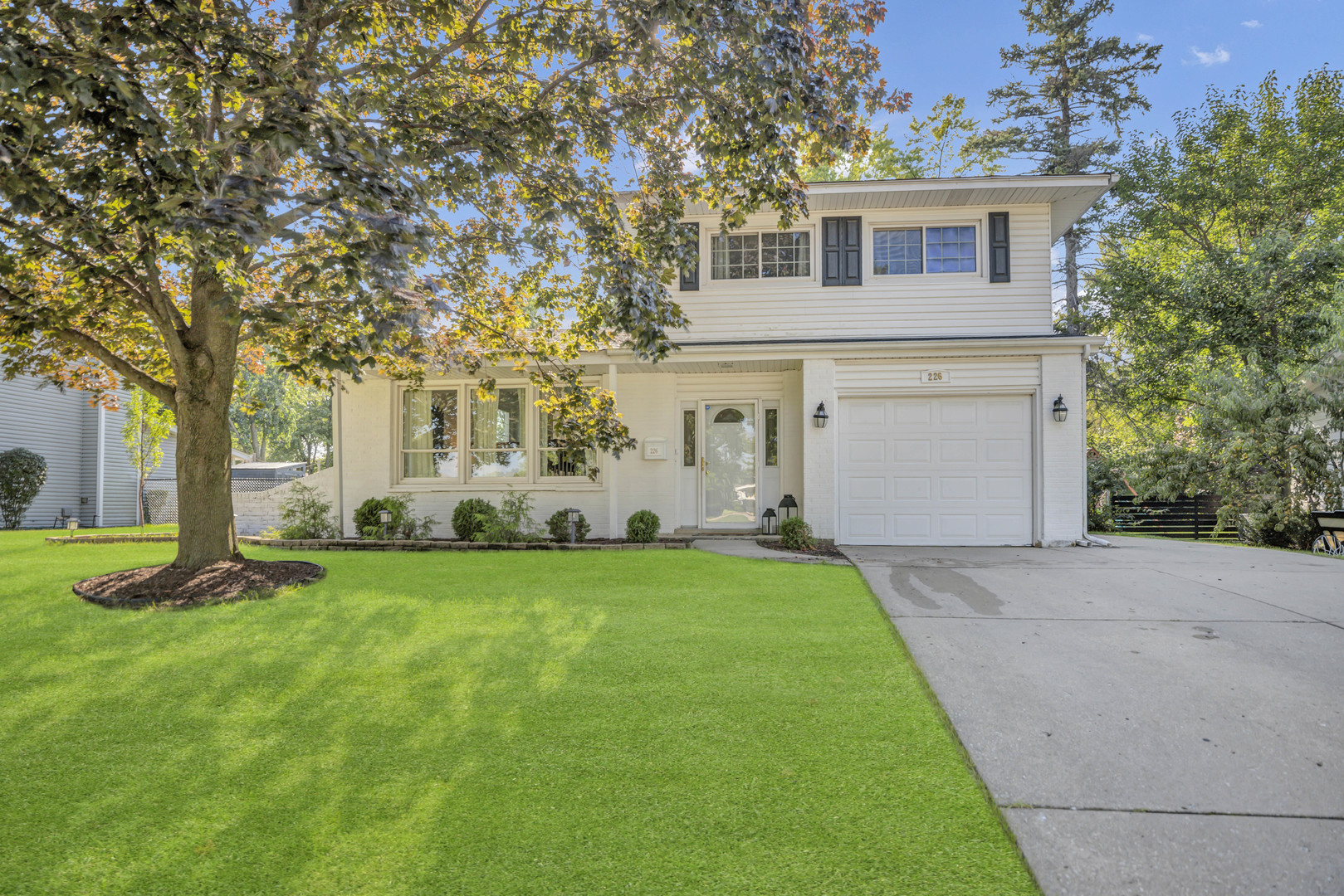 226 Timbercrest Drive, Schaumburg, IL 60193