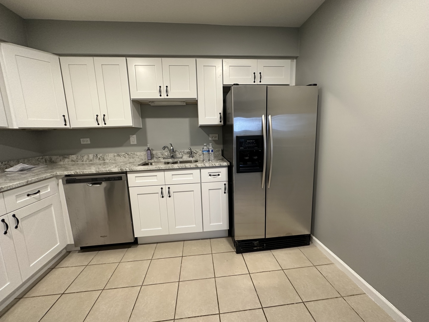 807 MANSFIELD Court #807, Schaumburg, IL 60194