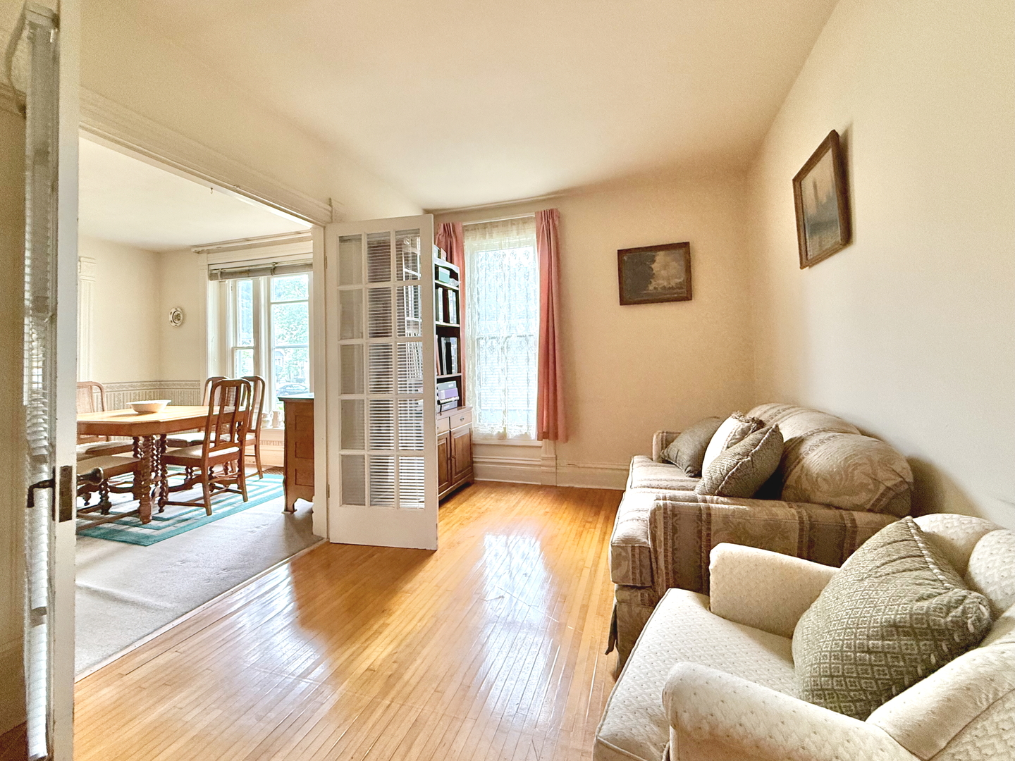 838 Cedar Avenue, Elgin, IL 60120