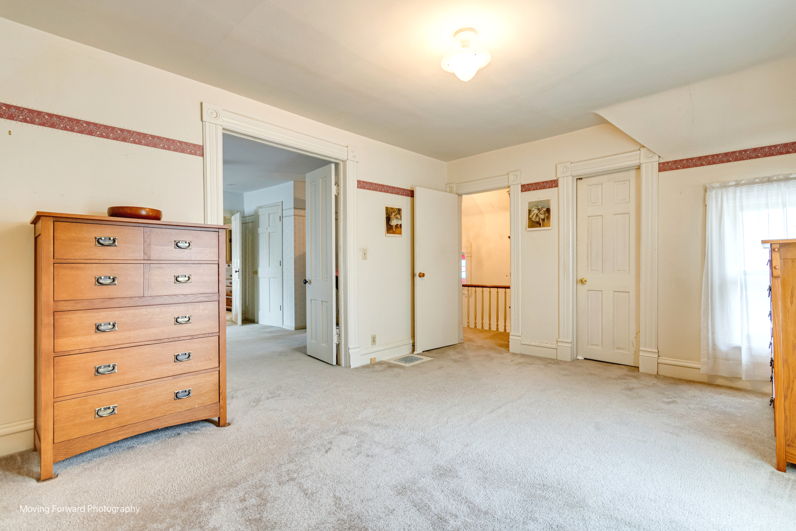 838 Cedar Avenue, Elgin, IL 60120
