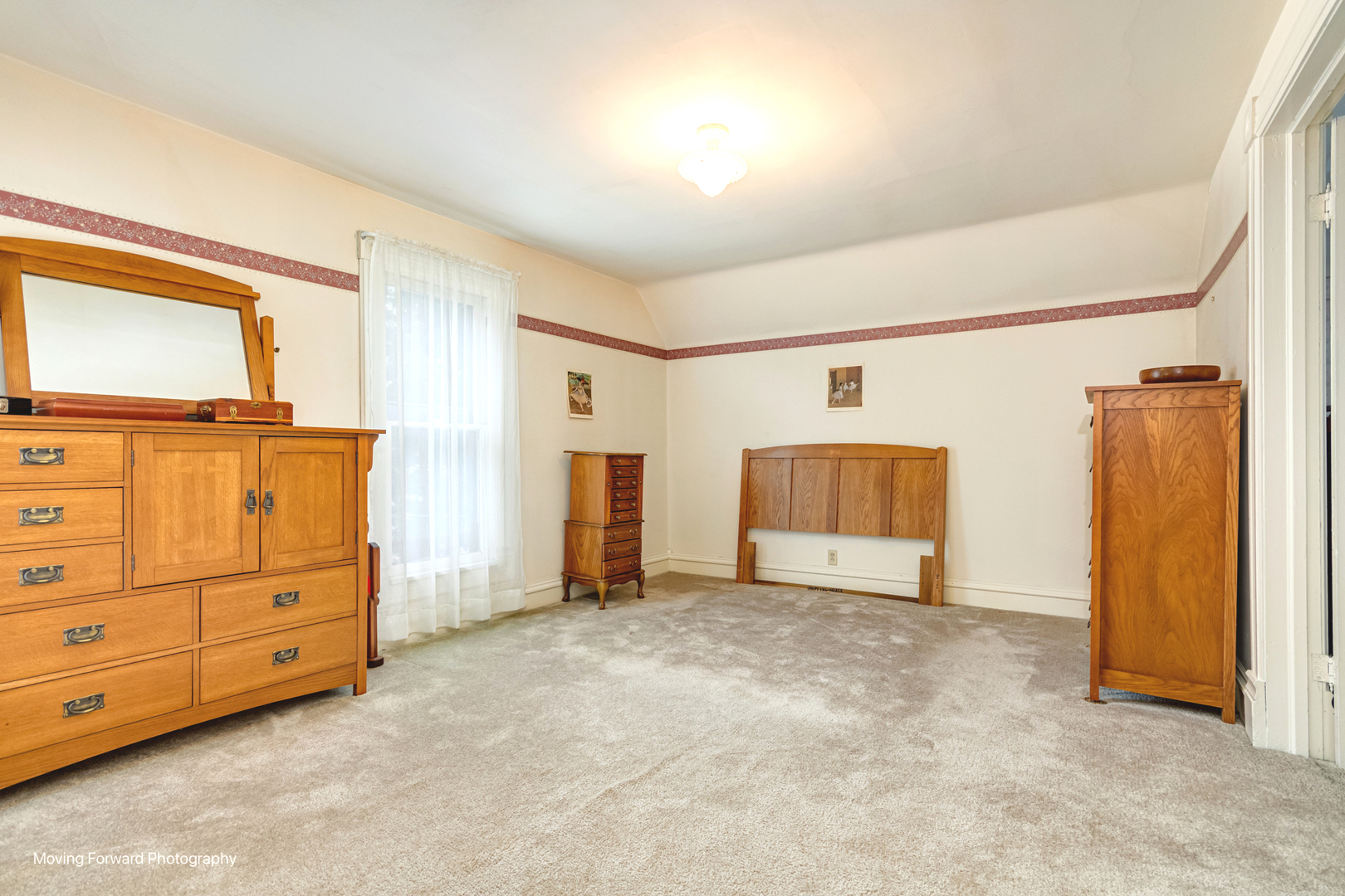 838 Cedar Avenue, Elgin, IL 60120