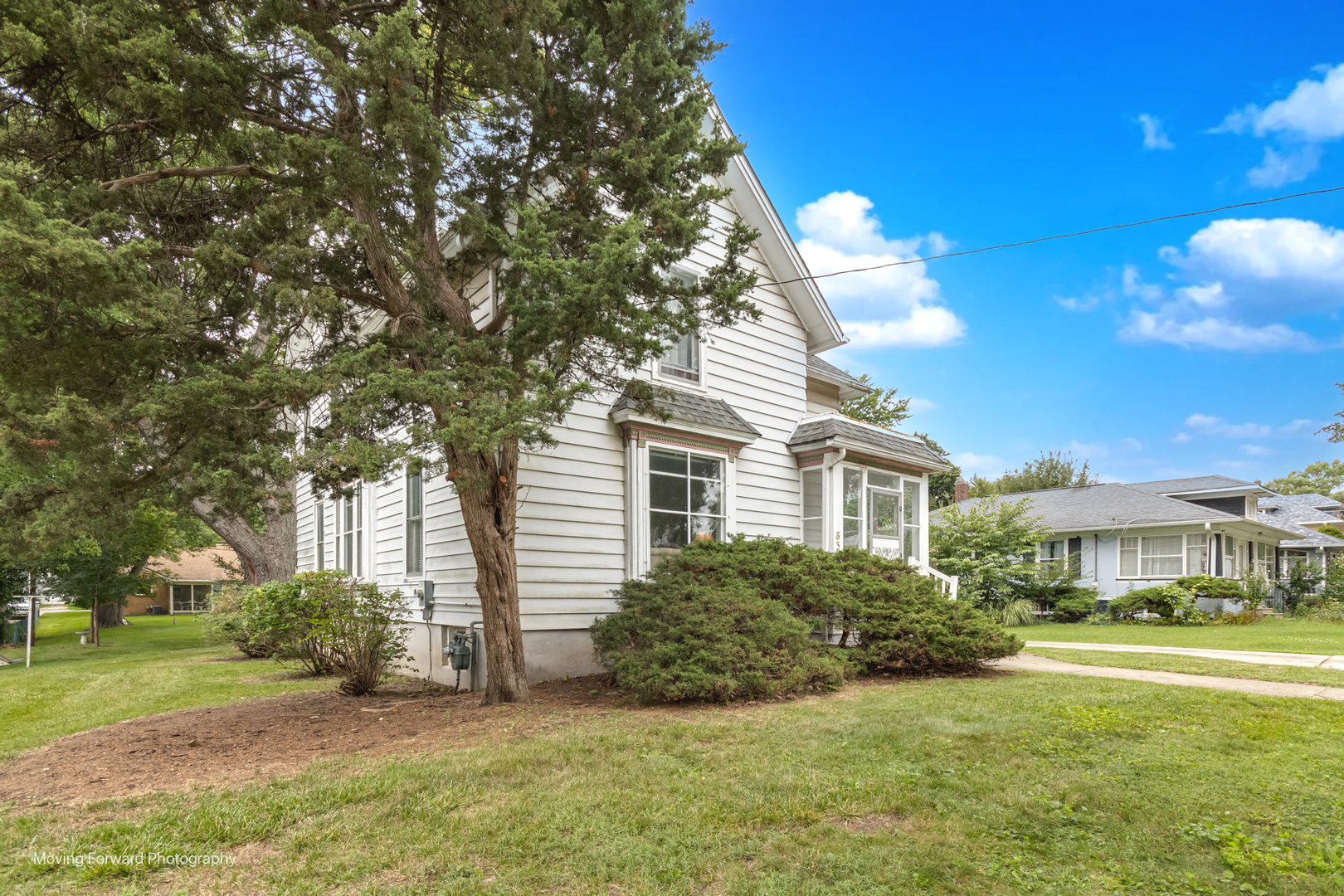 838 Cedar Avenue, Elgin, IL 60120