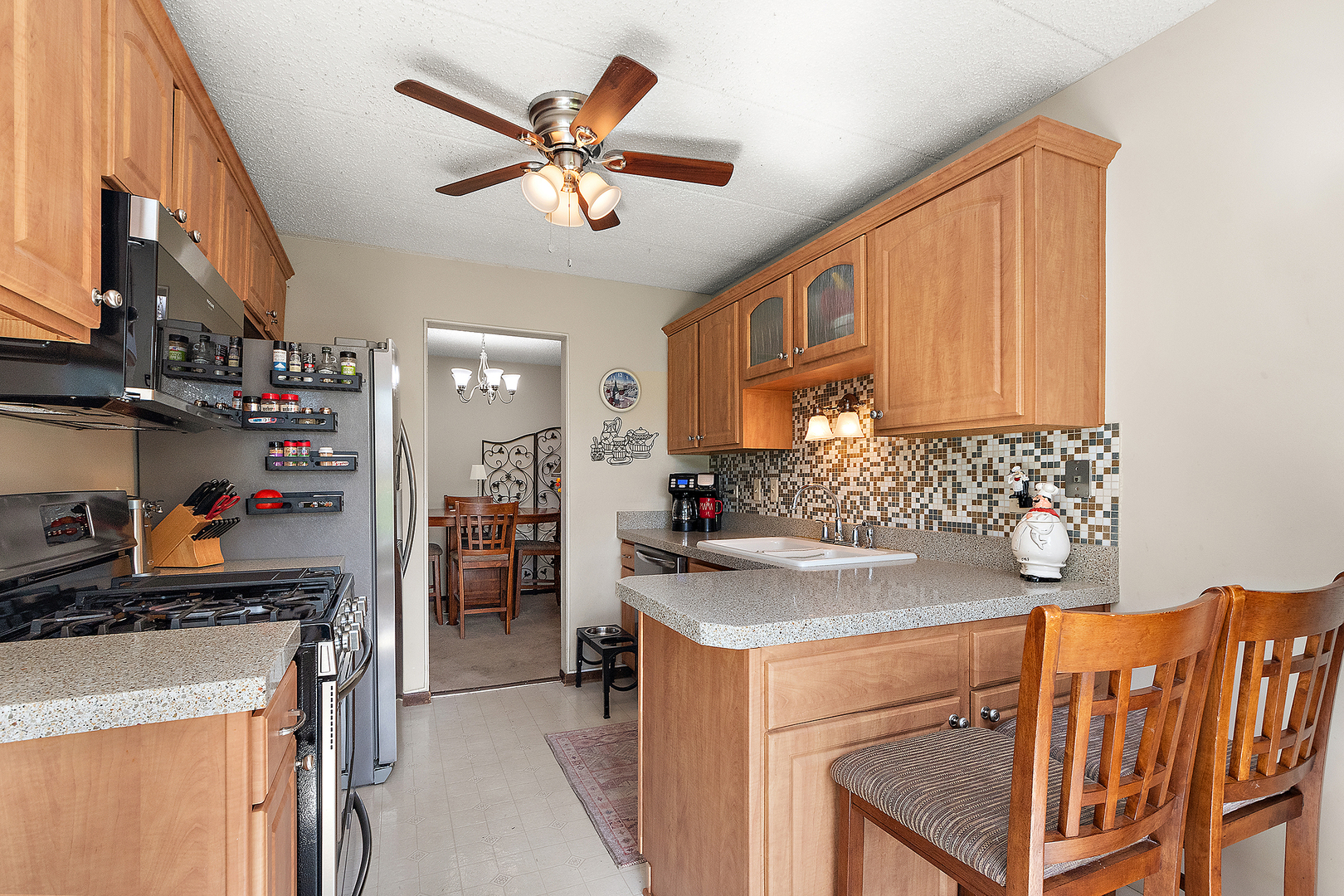 6715 180th Street #5, Tinley Park, IL 60477