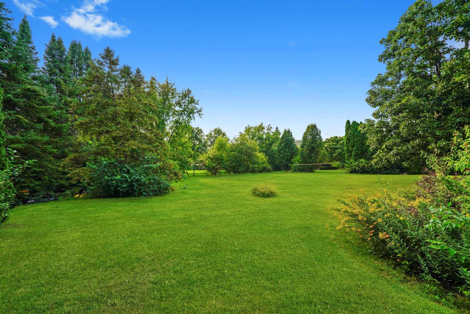 11704 Banbridge Drive, Roscoe, IL 61073