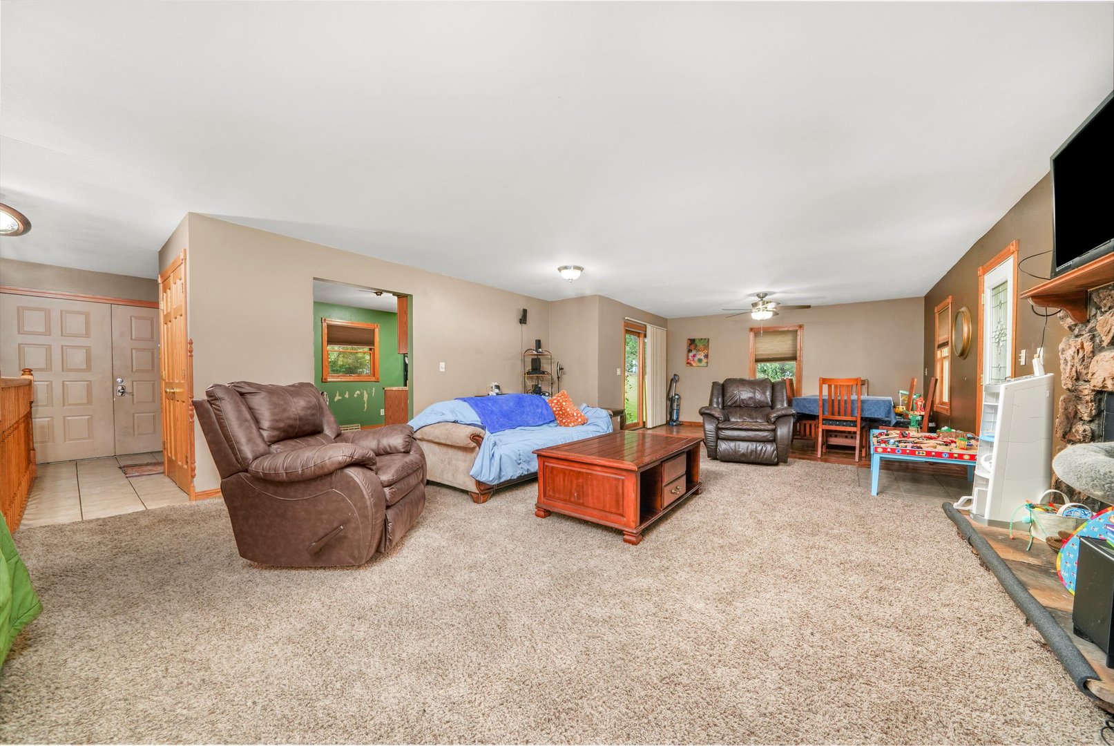 11704 Banbridge Drive, Roscoe, IL 61073