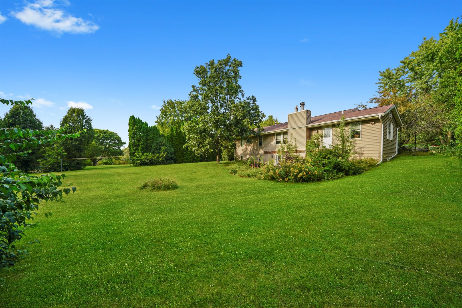 11704 Banbridge Drive, Roscoe, IL 61073
