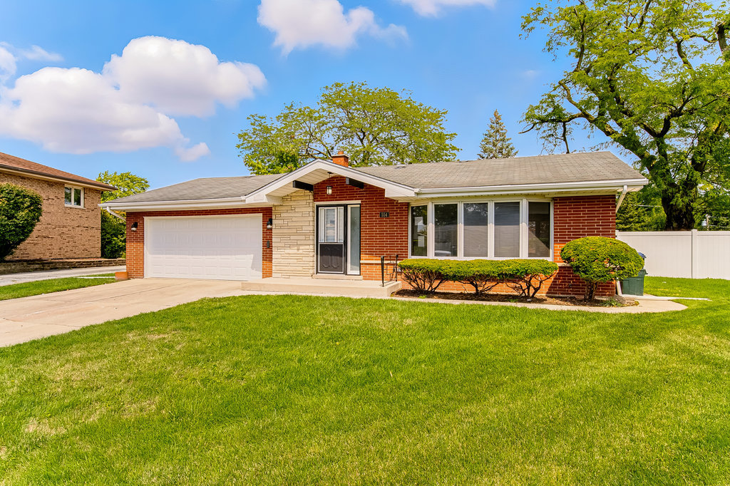 554 E 168th Place, South Holland, IL 60473