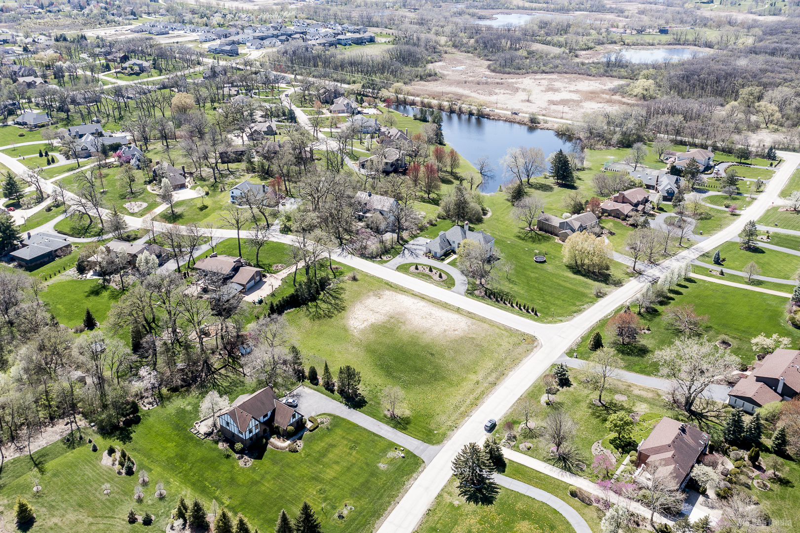 2 Equestrian Way, Lemont, IL 60439