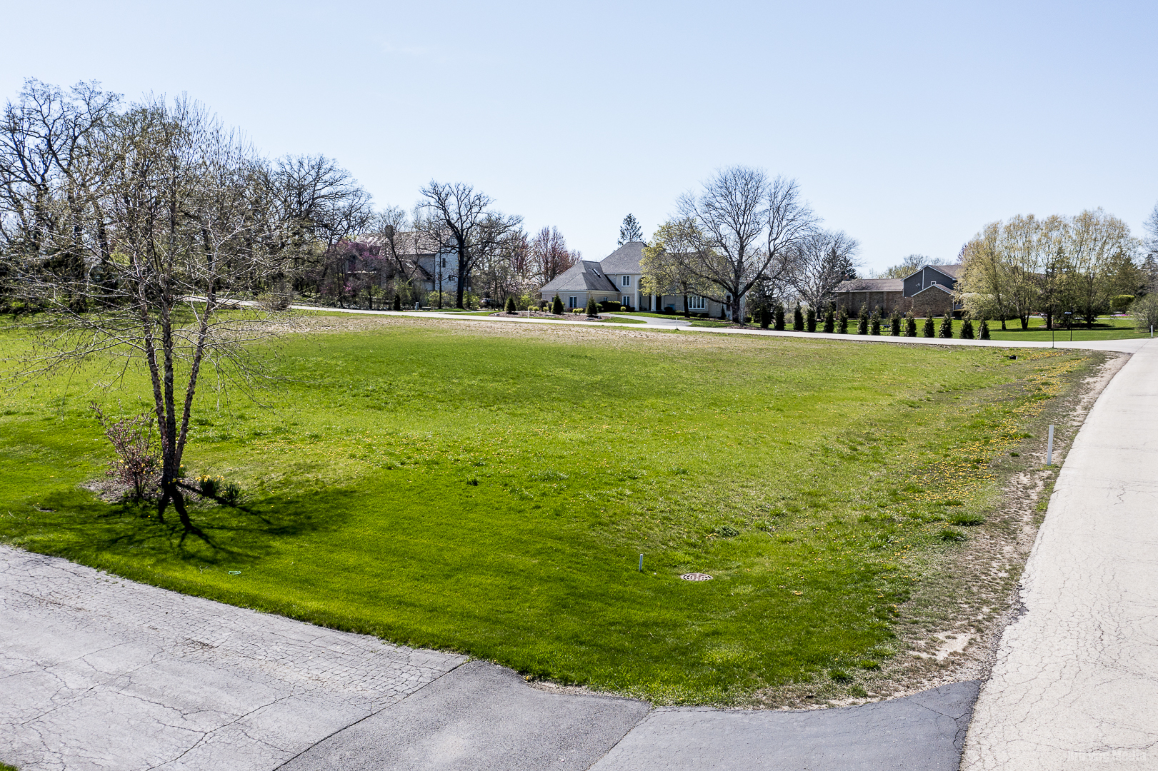 2 Equestrian Way, Lemont, IL 60439