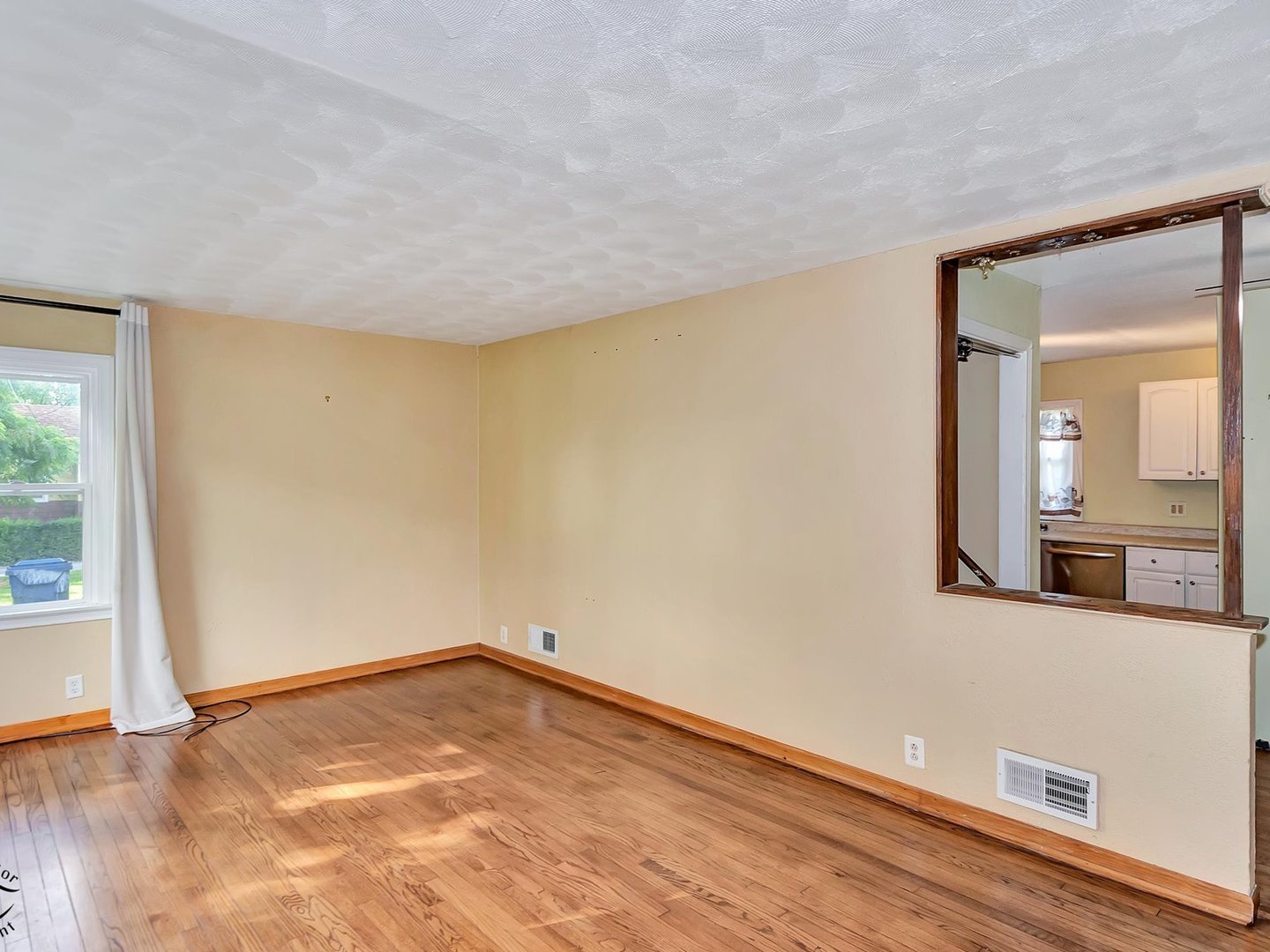 19380 Peoria Street, Chicago Heights, IL 60411