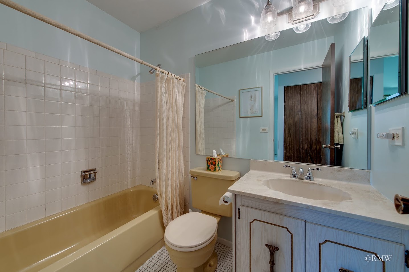 85 Marble Hill Court #A1, Schaumburg, IL 60193