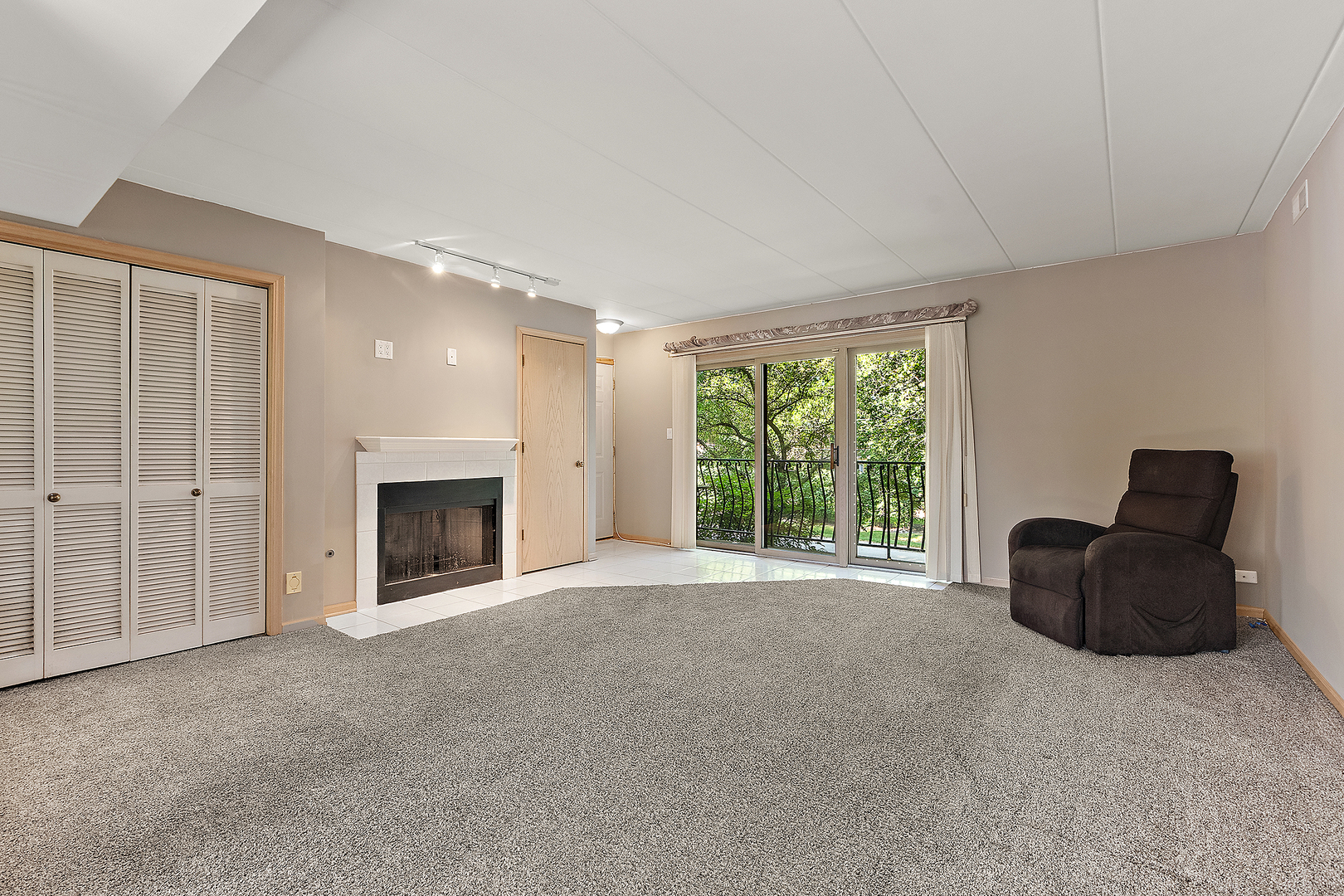 12117 S Nagle Avenue #2N, Palos Heights, IL 60463