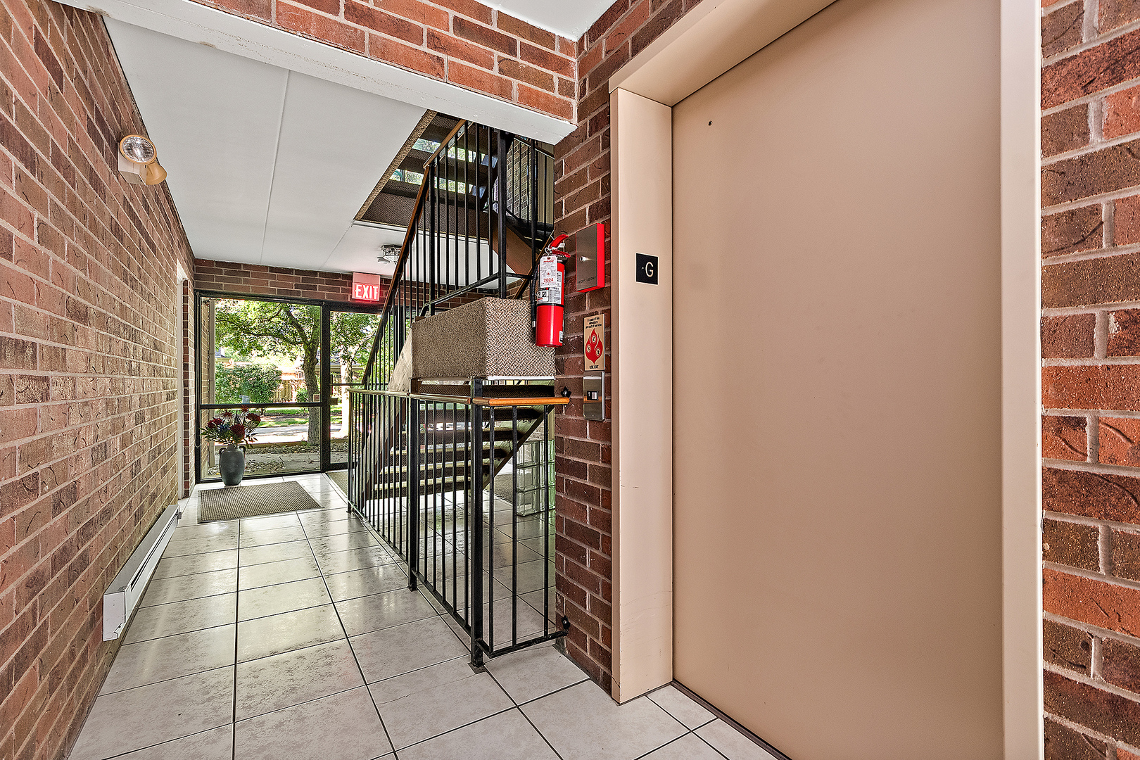 12117 S Nagle Avenue #2N, Palos Heights, IL 60463