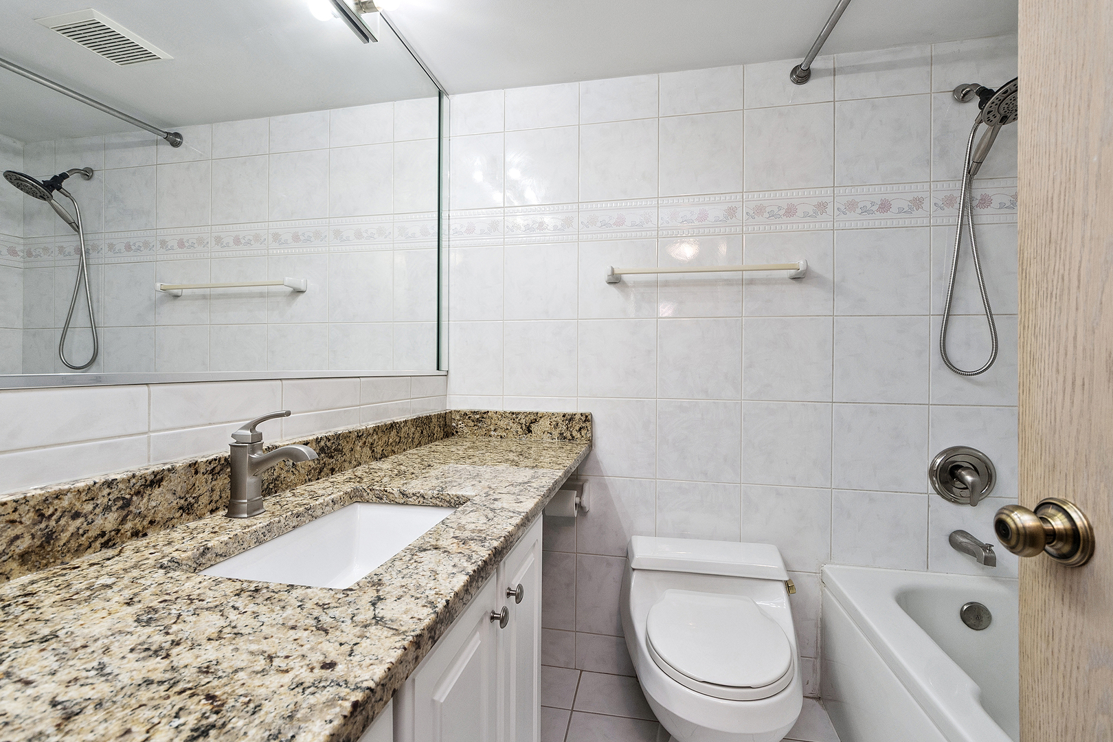 12117 S Nagle Avenue #2N, Palos Heights, IL 60463