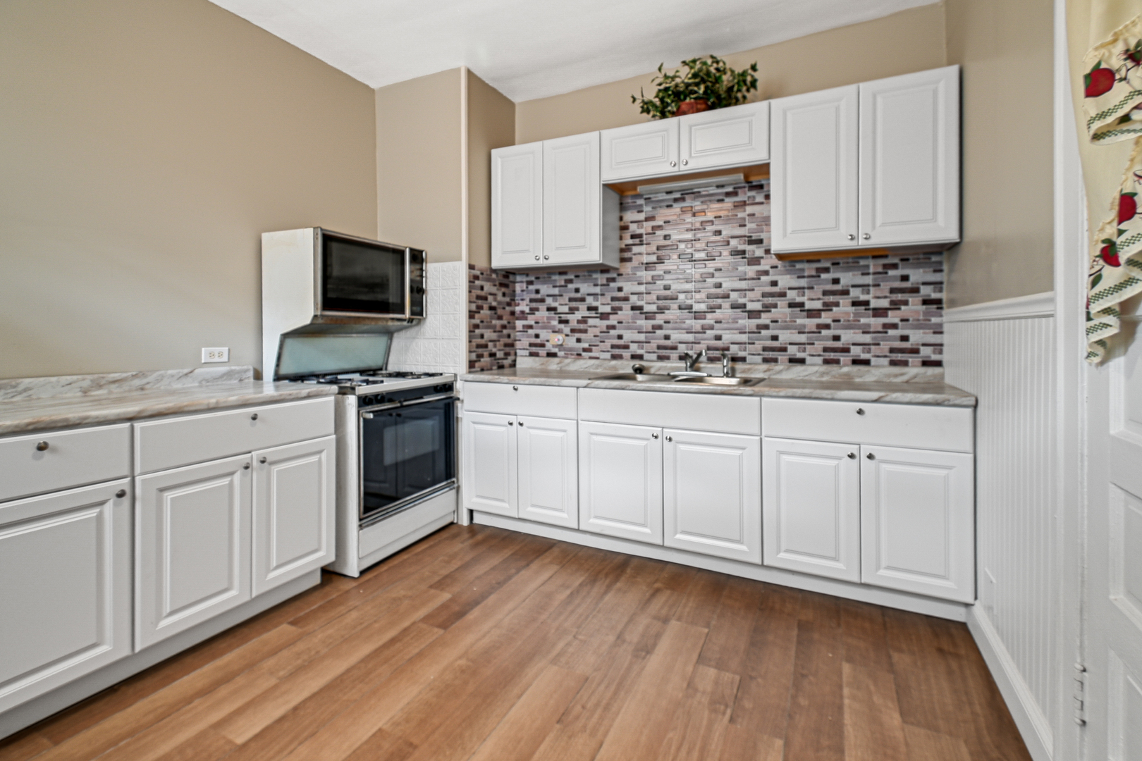 12025 S Harvard Avenue, Chicago, IL 60628
